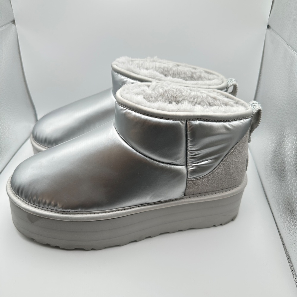 UGG Siver Women's Classic Ultra Mini Platform Hi Shine boot Size 9 - Picture 5 of 9